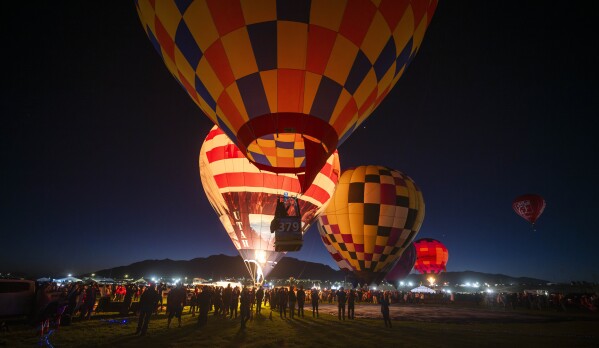 Albuquerque International Balloon Fiesta brings colorful displays